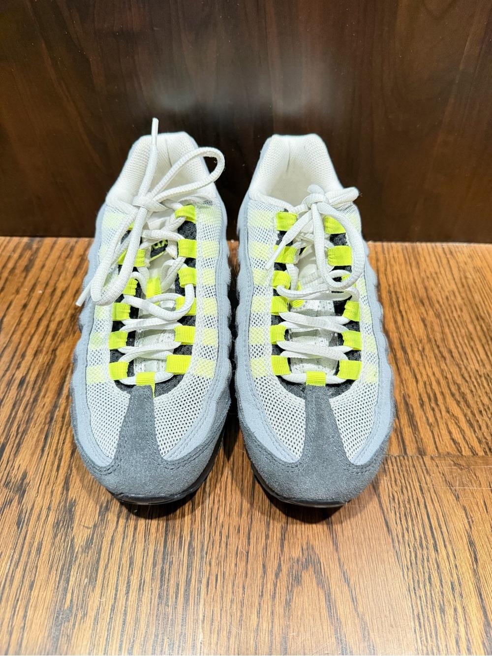 Kids Nike Air Max 95 OG "Neon 2020" Size 4.